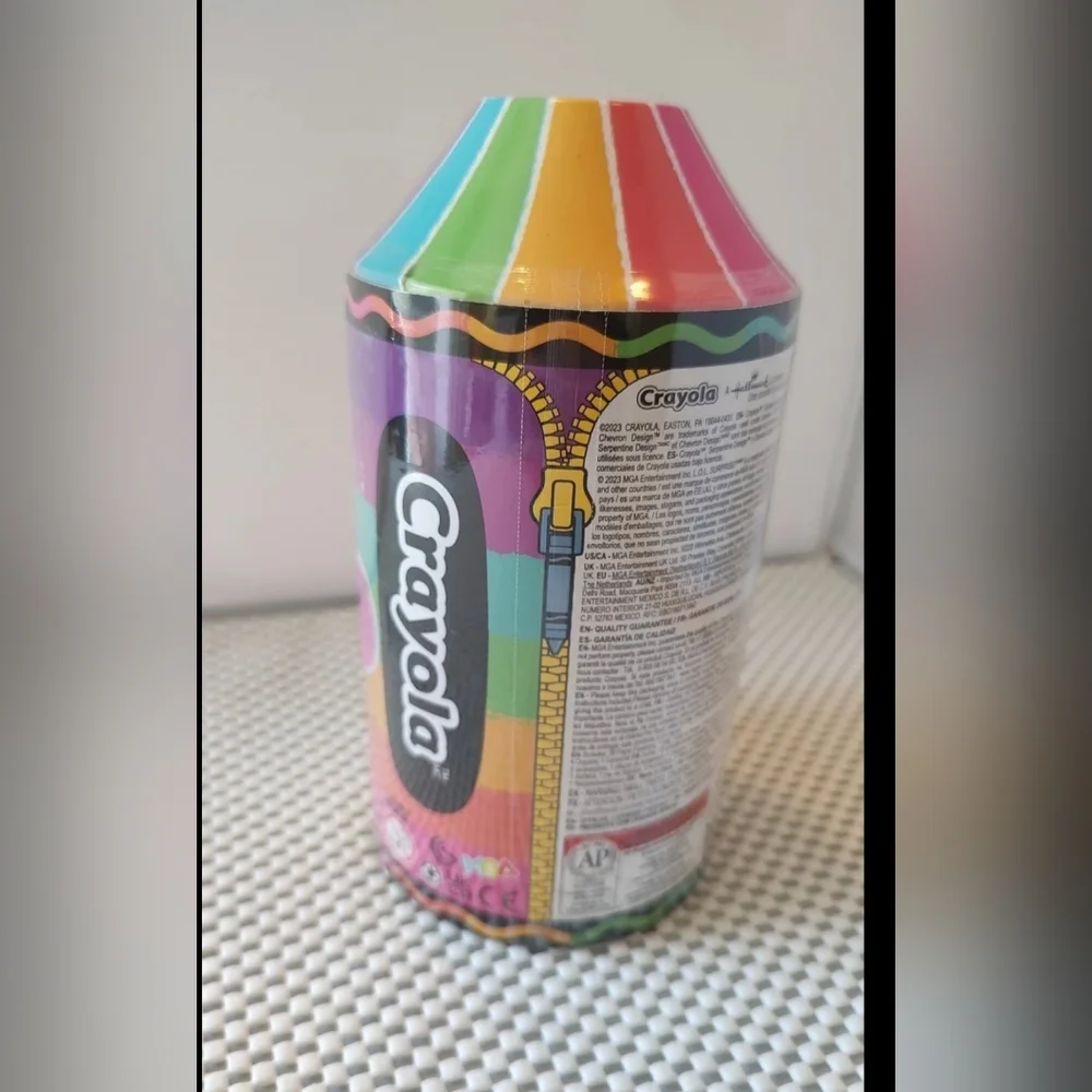 Green LOL Surprise Loves CRAYOLA Color Me Studio with Collectible Doll